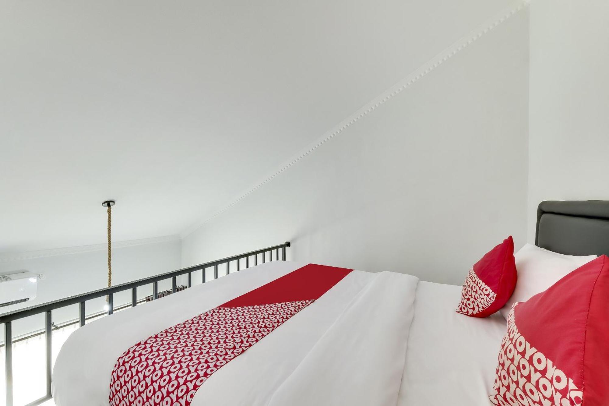 Super Oyo Capital O 90983 Harmony Easy Stay Maguwo Exterior photo